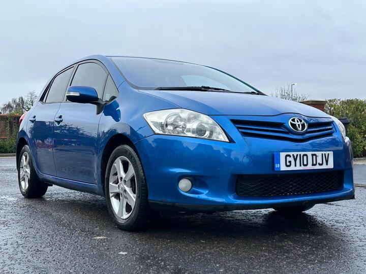 Toyota Auris 1.6 VVT-i SR 5dr