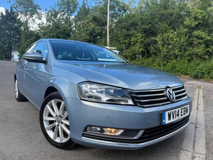 Volkswagen Passat 2.0 TDI BlueMotion Tech Executive DSG Euro 5 (s/s) 4dr