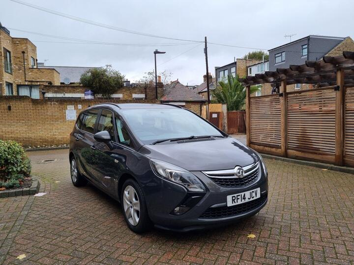 Vauxhall Zafira Tourer 1.4T Exclusiv Euro 5 (s/s) 5dr Vauxhall Zafira Tourer 1.4T Exclusiv Euro 5 (s/s) 5dr