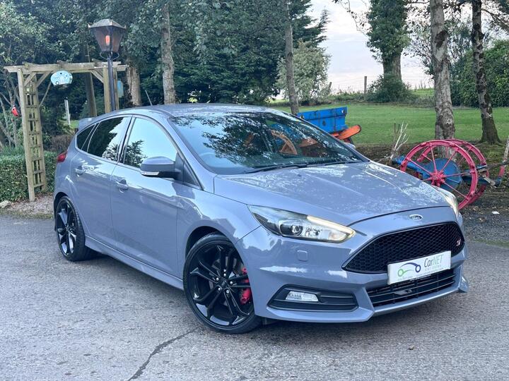 Ford Focus 2.0T EcoBoost ST-3 Euro 6 (s/s) 5dr