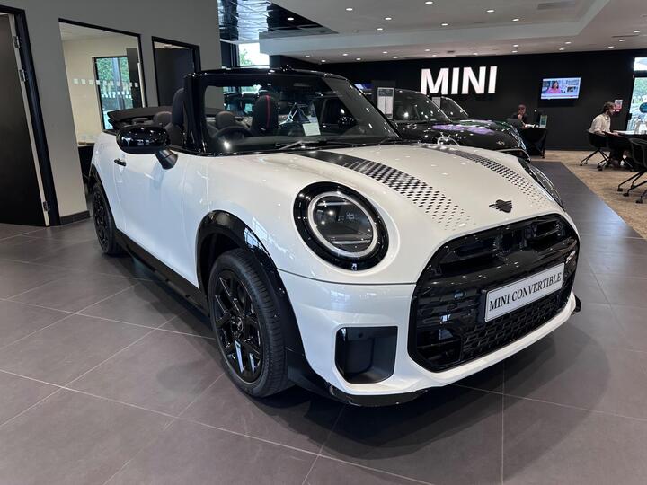 MINI Cooper Convertible 2.0S Sport Steptronic Euro 6 (s/s) 2dr