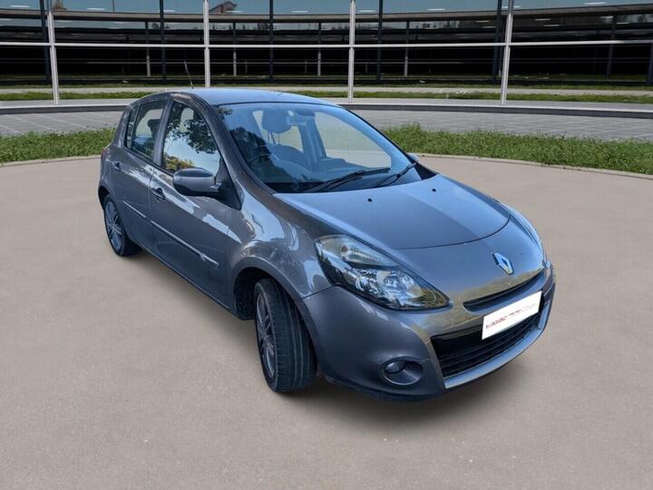 Renault CLIO 1.2 Dynamique TomTom Euro 5 5dr