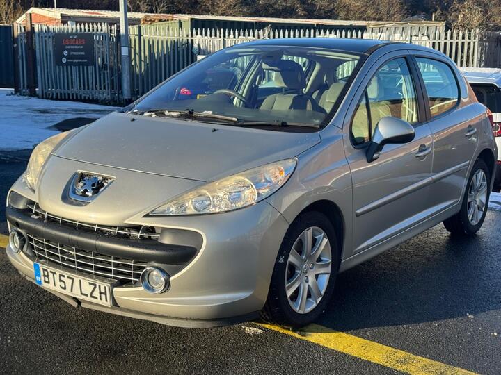 Peugeot 207 1.6 VTi SE Premium 5dr Peugeot 207 1.6 VTi SE Premium 5dr