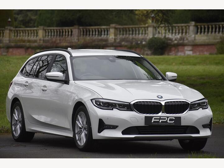 BMW 3 Series 2.0 320d MHT SE Touring Auto Euro 6 (s/s) 5dr BMW 3 Series 2.0 320d MHT SE Touring Auto Euro 6 (s/s) 5dr