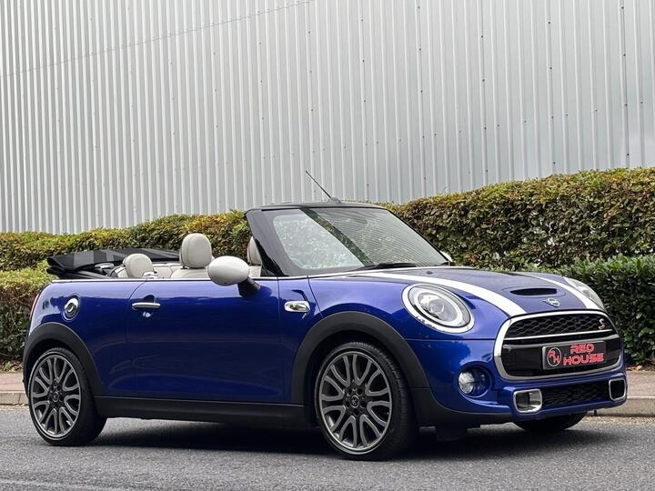 MINI Convertible 2.0 Cooper S 25th Anniversary Steptronic Euro 6 (s/s) 2dr MINI Convertible 2.0 Cooper S 25th Anniversary Steptronic Euro 6 (s/s) 2dr