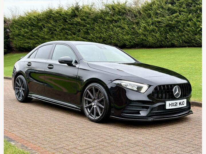 Mercedes-Benz A-CLASS 2.0 A220d AMG Line 8G-DCT Euro 6 (s/s) 4dr