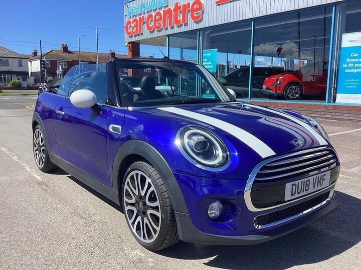 MINI Convertible 1.5 Cooper Euro 6 (s/s) 2dr