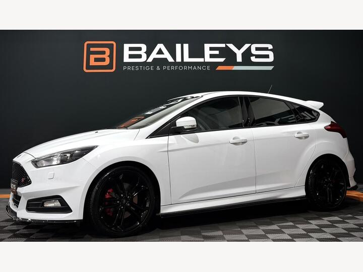 Ford Focus 2.0T EcoBoost ST-3 Euro 6 (s/s) 5dr