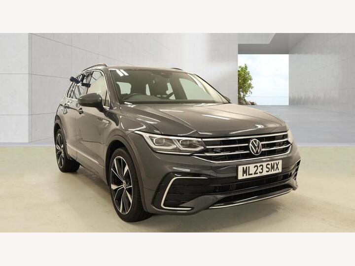 Volkswagen TIGUAN 1.5 TSI R-Line DSG Euro 6 (s/s) 5dr Volkswagen TIGUAN 1.5 TSI R-Line DSG Euro 6 (s/s) 5dr