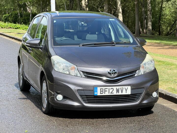 Toyota Yaris 1.33 Dual VVT-i T Spirit Euro 5 5dr