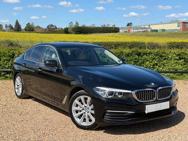 BMW 5 Series 2.0 530e 9.2kWh SE Auto Euro 6 (s/s) 4dr BMW 5 Series 2.0 530e 9.2kWh SE Auto Euro 6 (s/s) 4dr