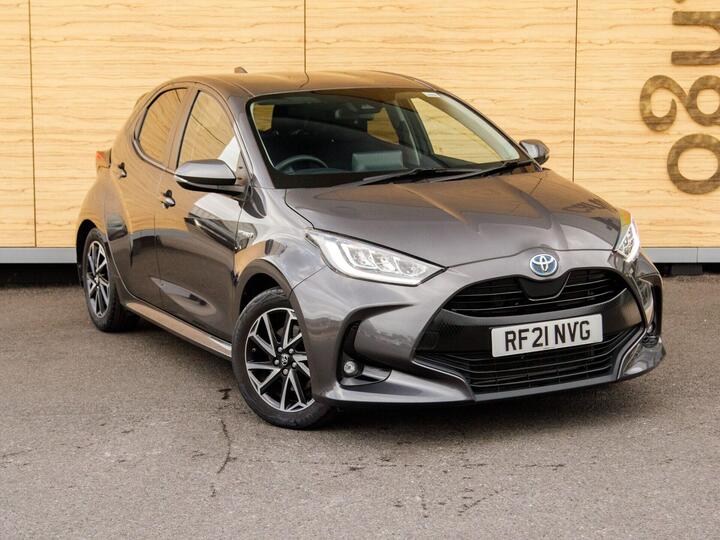 Toyota Yaris 1.5 VVT-h Design E-CVT Euro 6 (s/s) 5dr