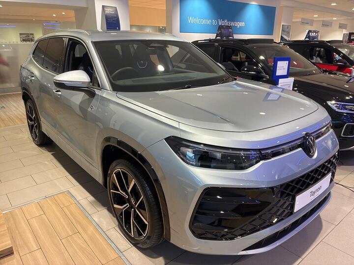 Volkswagen Tayron 1.5 ETSI MHEV R-Line DSG Euro 6 (s/s) 5dr