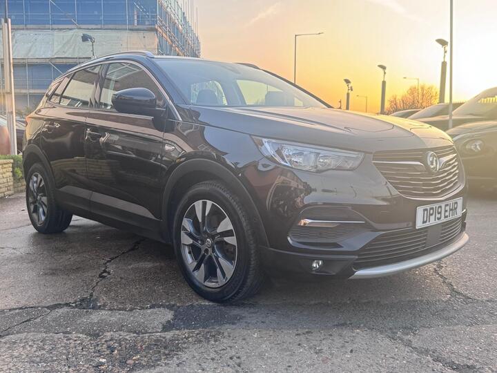 Vauxhall Grandland X 1.2 Turbo Sport Nav Euro 6 (s/s) 5dr
