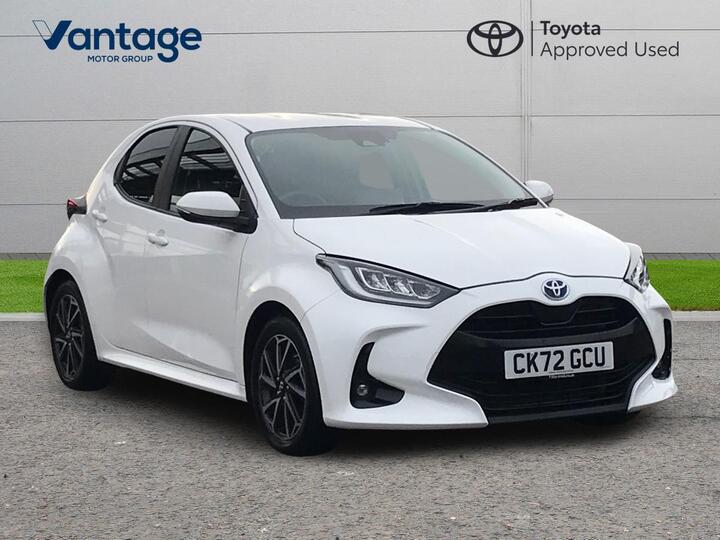 Toyota Yaris 1.5 VVT-h Design E-CVT Euro 6 (s/s) 5dr Toyota Yaris 1.5 VVT-h Design E-CVT Euro 6 (s/s) 5dr