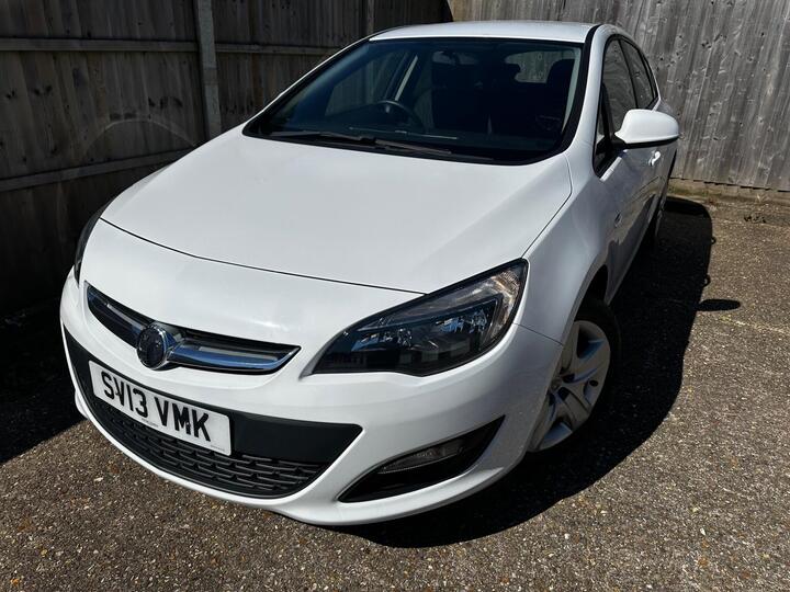 Vauxhall Astra 1.4 16v Exclusiv Euro 5 5dr