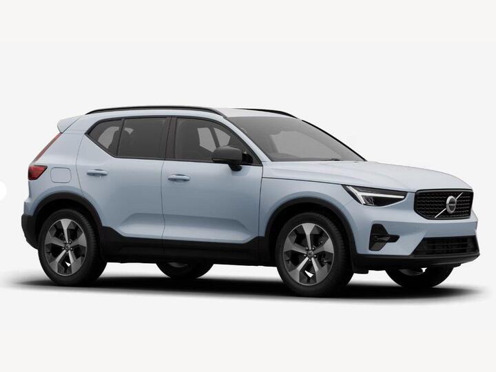 Volvo XC40 2.0 B3 MHEV Plus Dark DCT Auto Euro 6 (s/s) 5dr