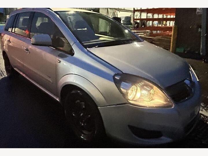 Vauxhall Zafira 1.8 16V Exclusiv Euro 5 5dr