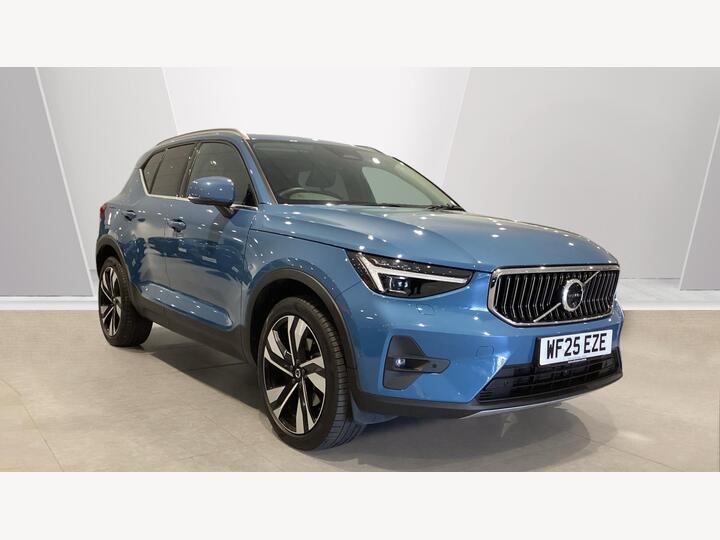 Volvo XC40 2.0 B3 MHEV Ultra Dark DCT Auto Euro 6 (s/s) 5dr