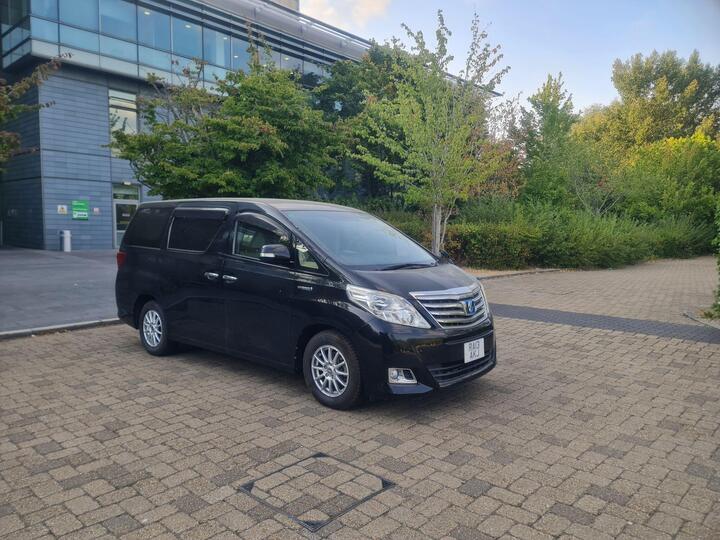 Toyota Alphard Hybrid 7 Seater Auto Leather-Can Deliver