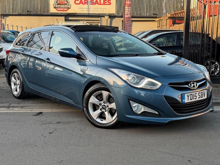 Hyundai I40 1.7 CRDi Blue Drive Premium Euro 5 (s/s) 5dr Hyundai I40 1.7 CRDi Blue Drive Premium Euro 5 (s/s) 5dr
