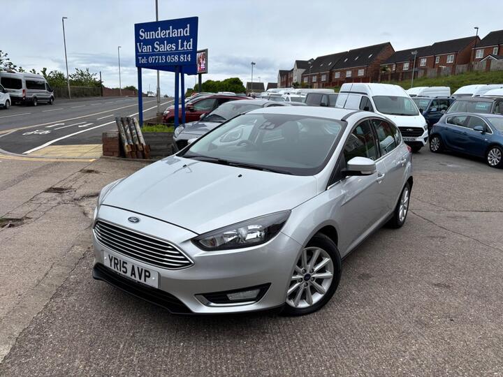 Ford Focus 1.6 TDCi Titanium Euro 5 (s/s) 5dr
