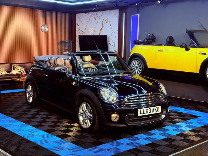 MINI Convertible 1.6 Cooper Auto Euro 6 2dr