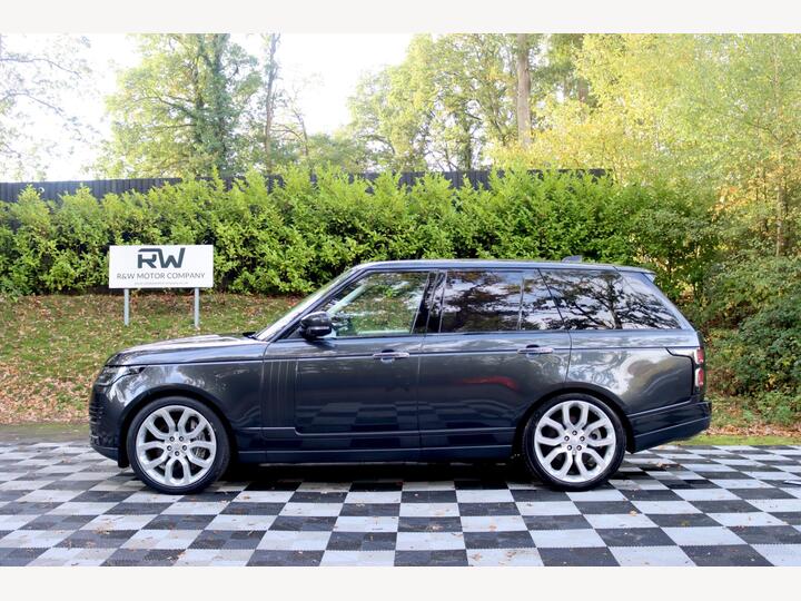 Land Rover Range Rover 4.4 SD V8 Vogue SE Auto 4WD Euro 6 (s/s) 5dr Land Rover Range Rover 4.4 SD V8 Vogue SE Auto 4WD Euro 6 (s/s) 5dr