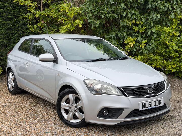 Kia ProCeed 1.6 2 Euro 5 3dr