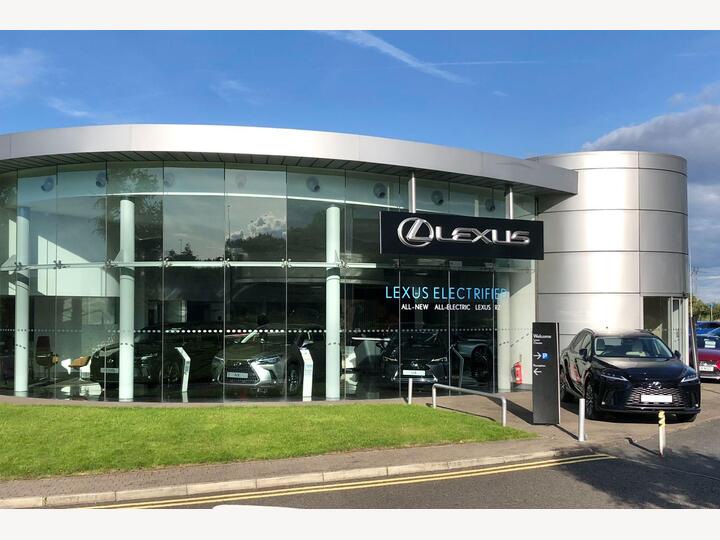 Lexus NX 2.5 450h+ 18.1kWh Premium E-CVT 4WD Euro 6 (s/s) 5dr