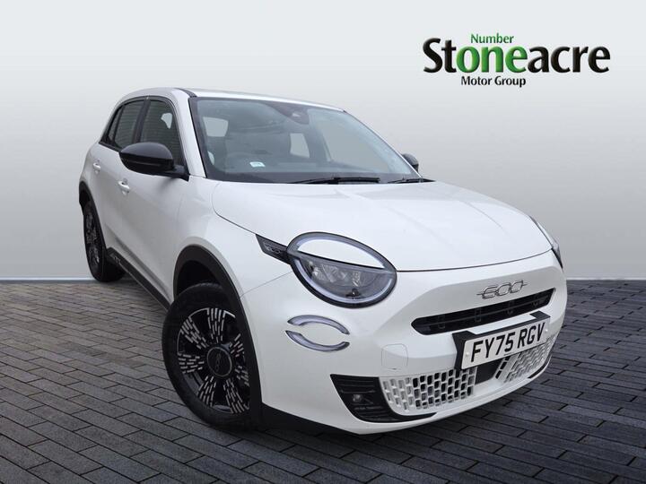 Fiat 600 Ice 1.2 MHEV E-DCT Euro 6 (s/s) 5dr