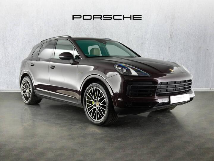 Porsche Cayenne 3.0 V6 E-Hybrid 17.9kWh Platinum Edition TiptronicS 4WD Euro 6 (s/s) 5dr (3.6kW Charger) Porsche Cayenne 3.0 V6 E-Hybrid 17.9kWh Platinum Edition TiptronicS 4WD Euro 6 (s/s) 5dr (3.6kW Charger)