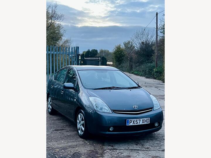 Toyota Prius 1.5 T Spirit CVT 5dr Toyota Prius 1.5 T Spirit CVT 5dr