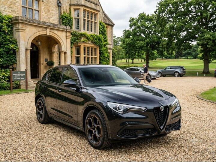 Alfa Romeo Stelvio 2.0T Intensa Auto Q4 AWD Euro 6 (s/s) 5dr
