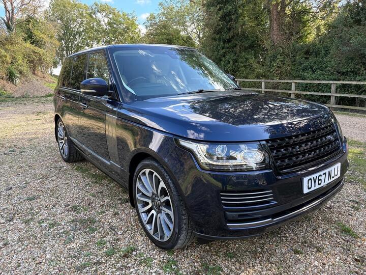 Land Rover Range Rover 3.0 TD V6 Vogue SE Auto 4WD Euro 6 (s/s) 5dr Land Rover Range Rover 3.0 TD V6 Vogue SE Auto 4WD Euro 6 (s/s) 5dr