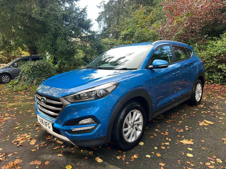 Hyundai TUCSON 1.7 CRDi Blue Drive SE Euro 6 (s/s) 5dr Hyundai TUCSON 1.7 CRDi Blue Drive SE Euro 6 (s/s) 5dr