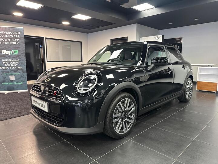 MINI Cooper 2.0S Classic Steptronic Euro 6 (s/s) 5dr