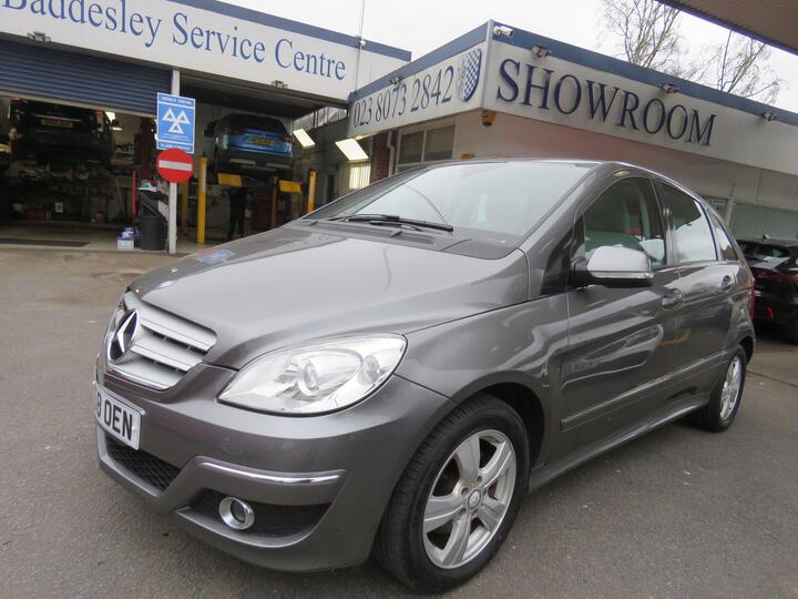 Mercedes-Benz B Class 2.0 B180 CDI SE CVT 5dr Mercedes-Benz B Class 2.0 B180 CDI SE CVT 5dr