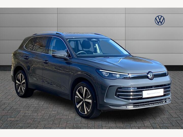 Volkswagen Tiguan 2.0 TDI Elegance DSG Euro 6 (s/s) 5dr Volkswagen Tiguan 2.0 TDI Elegance DSG Euro 6 (s/s) 5dr