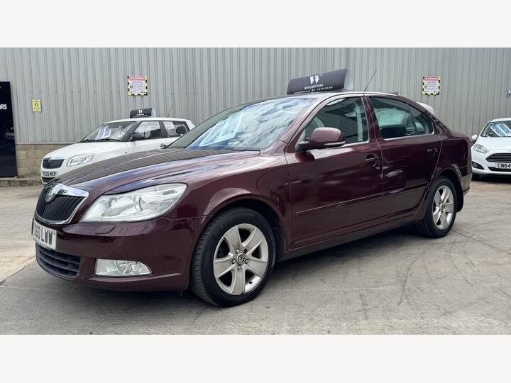 Skoda OCTAVIA 1.6 TDI Elegance Euro 5 5dr