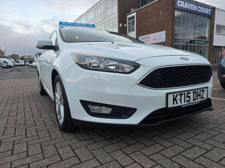 Ford Focus 1.0T EcoBoost Zetec Euro 6 (s/s) 5dr