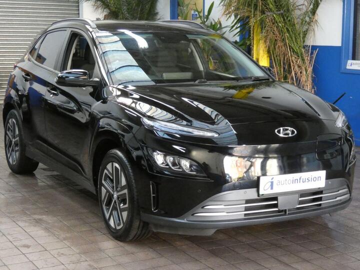 Hyundai KONA 64kWh Premium Auto 5dr (10.5kW Charger)