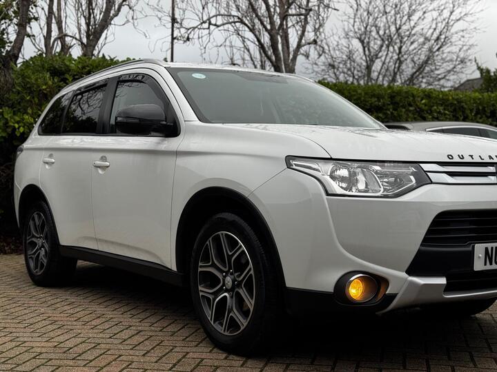 Mitsubishi Outlander 2.2 DI-D GX3 4WD Euro 5 (s/s) 5dr