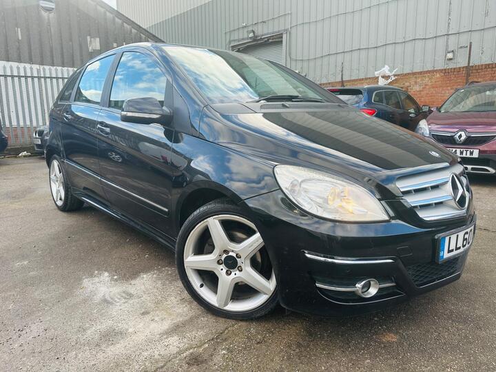 Mercedes-Benz B Class 2.0 B180 CDI Sport CVT 5dr Mercedes-Benz B Class 2.0 B180 CDI Sport CVT 5dr