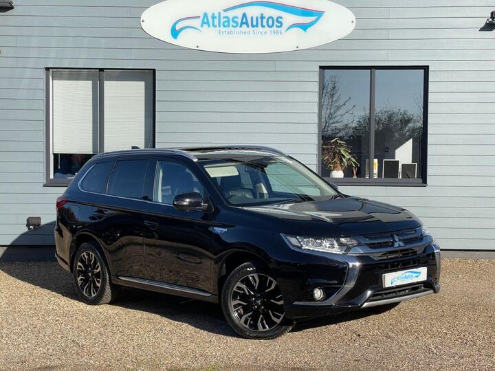 Mitsubishi OUTLANDER 2.0h 12kWh GX4h CVT 4WD Euro 6 (s/s) 5dr Mitsubishi OUTLANDER 2.0h 12kWh GX4h CVT 4WD Euro 6 (s/s) 5dr