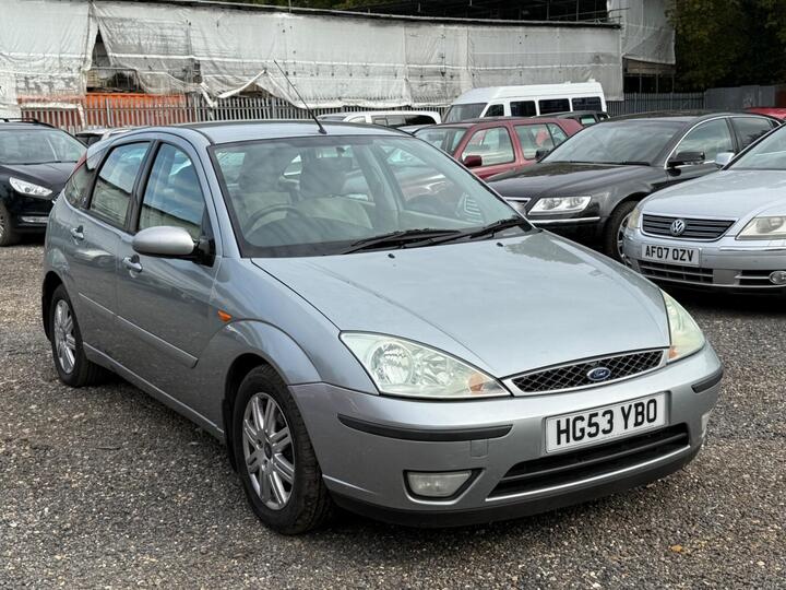 Ford Focus 1.6i 16v Ghia 5dr
