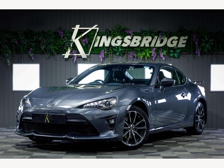 Toyota GT86 2.0 Boxer D-4S Pro Euro 6 2dr