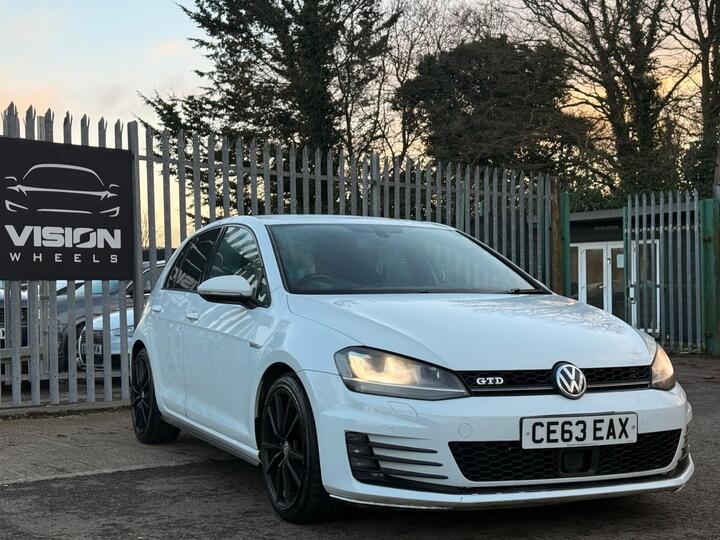 Volkswagen Golf 2.0 TDI BlueMotion Tech GTD DSG Euro 6 (s/s) 5dr Volkswagen Golf 2.0 TDI BlueMotion Tech GTD DSG Euro 6 (s/s) 5dr