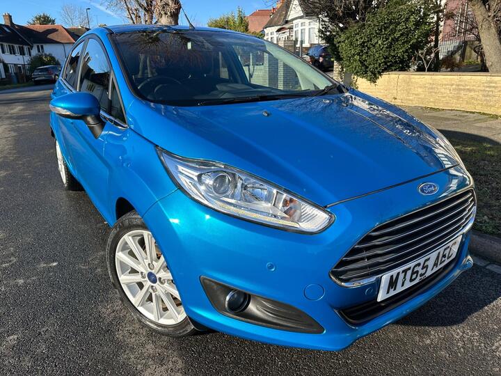 Ford Fiesta 1.0T EcoBoost Titanium Euro 6 (s/s) 5dr