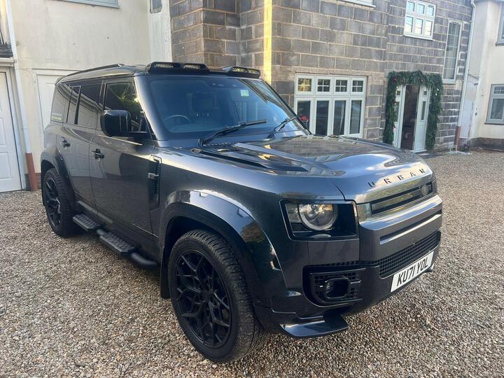 Land Rover DEFENDER 3.0 D300 MHEV HSE Hard Top SUV Auto 4WD MWB Euro 6 (s/s) 5dr
